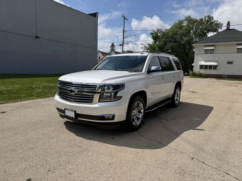 Used 2017 Chevrolet Tahoe Premier AWD/4WD image 3