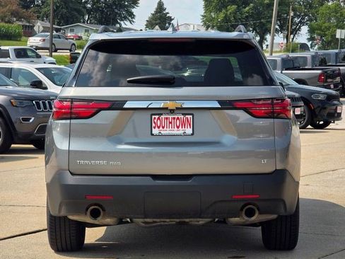 Used 2023 Chevrolet Traverse LT AWD/4WD image 7