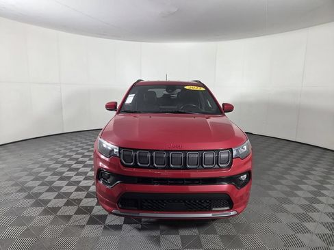 Used 2022 Jeep Compass Limited AWD/4WD image 3