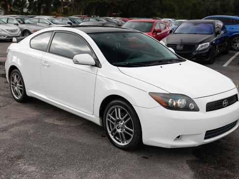 Used 2009 Scion tC image 15