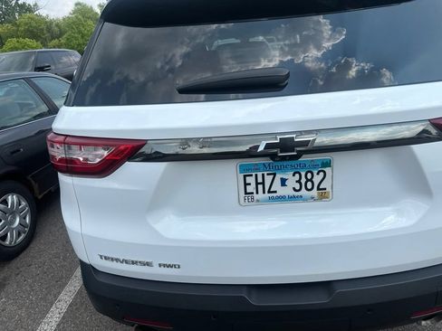 Used 2020 Chevrolet Traverse RS AWD/4WD image 12