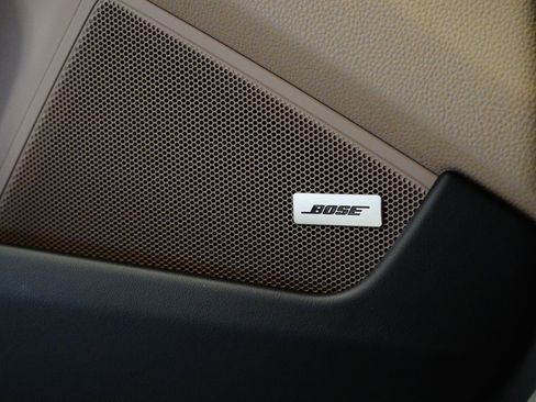 Used 2025 Porsche 911 Carrera image 33