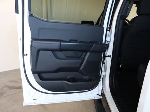 Certified 2025 Ford F150 STX image 38