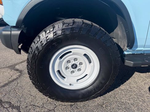 Used 2024 Ford Bronco Heritage Edition AWD/4WD image 5