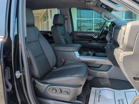 Used 2024 Chevrolet Silverado 2500 LTZ w/ LTZ Plus Package AWD/4WD image 8