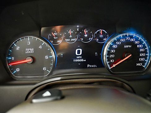 Used 2017 GMC Yukon XL Denali w/ Open Road Package image 29