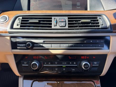 Used 2012 BMW 550i Sedan RWD image 15