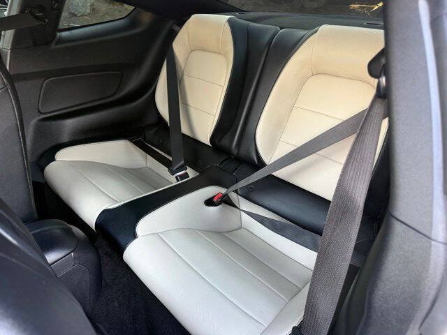 Used 2015 Ford Mustang GT Premium w/ GT Performance Package RWD image 21