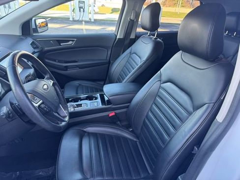Used 2019 Ford Edge SEL w/ Equipment Group 201A image 6