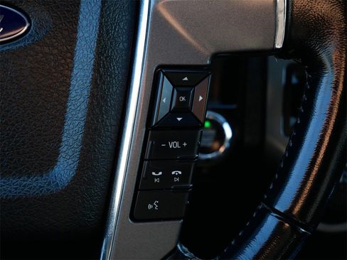 Used 2017 Ford Expedition EL Platinum image 21