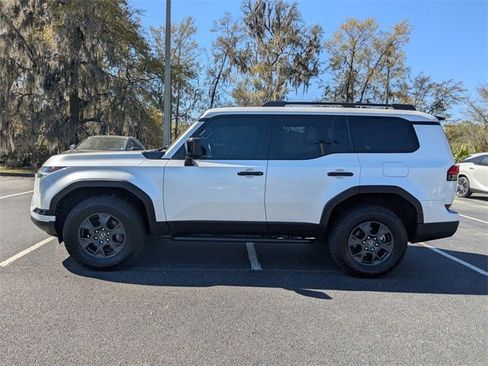 Used 2024 Lexus GX 550 550 Overtrail+ image 8