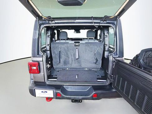 Used 2024 Jeep Wrangler Rubicon w/ Capability Package image 14