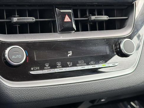 Certified 2025 Toyota Corolla LE image 16