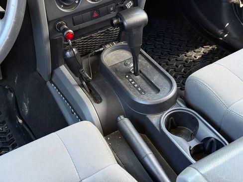 Used 2009 Jeep Wrangler Unlimited X AWD/4WD image 22