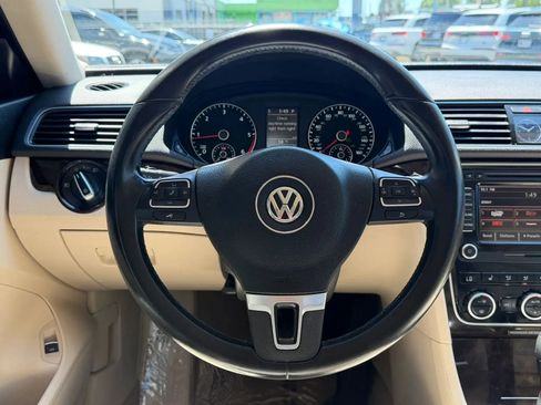 Used 2014 Volkswagen Passat TDI SEL Premium FWD image 19