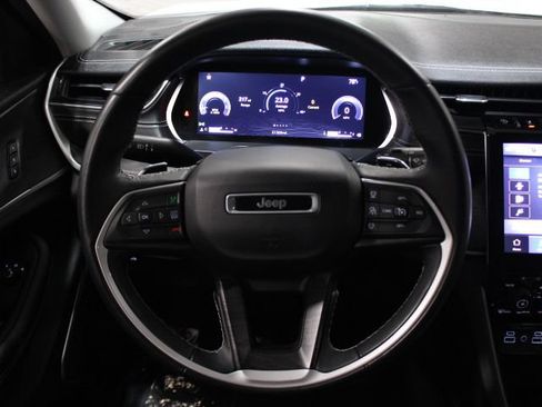 Used 2021 Jeep Grand Cherokee L Limited AWD/4WD image 34