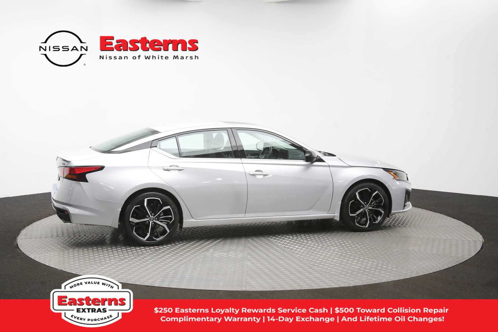 Used 2023 Nissan Altima 2.5 SR w/ SR Premium Package FWD image 44