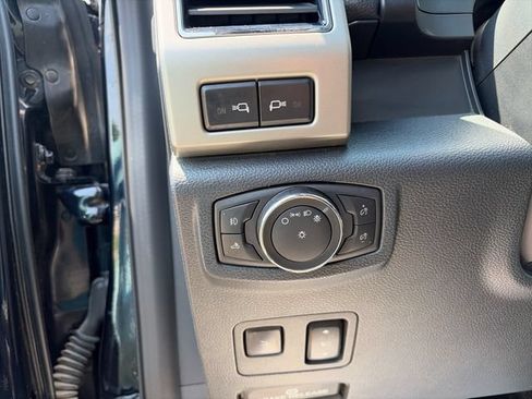 Used 2022 Ford F350 Lariat w/ Tremor Off-Road Package AWD/4WD image 11