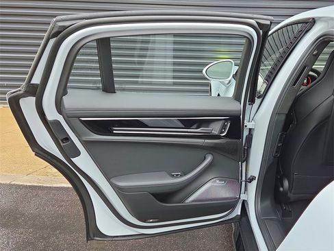 New 2026 Porsche Panamera GTS image 17