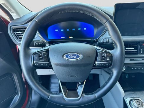 Certified 2023 Ford Escape SE w/ PHEV Premium Package image 23