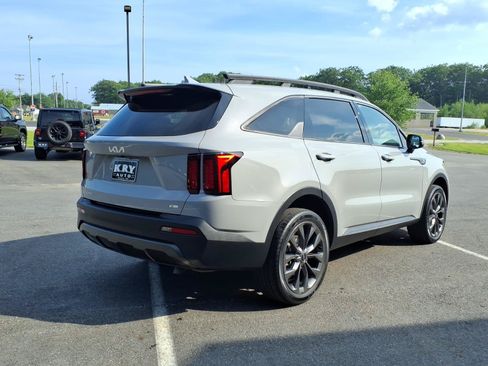 Used 2023 Kia Sorento X-Line EX AWD/4WD image 4