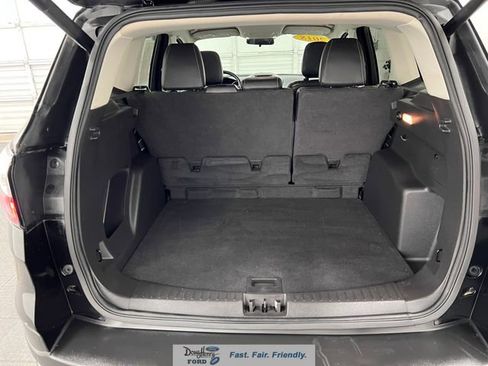 Used 2018 Ford Escape SEL image 31