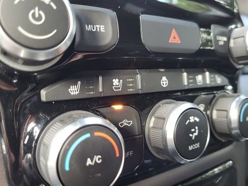 Used 2023 RAM 1500 Laramie image 21