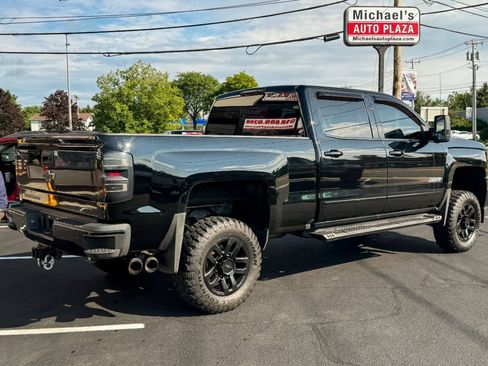 Used 2018 Chevrolet Silverado 2500 LT w/ Midnight Edition AWD/4WD image 4