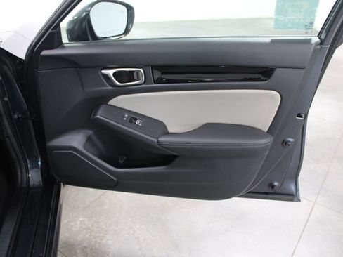 Used 2024 Honda Civic EX-L image 28