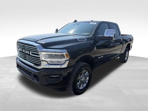 Used 2024 RAM 2500 Laramie w/ Safety Group AWD/4WD image 29
