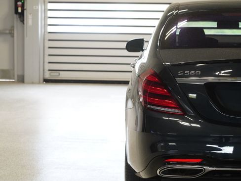 Used 2020 Mercedes-Benz S 560 4MATIC Sedan image 9