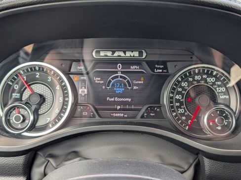 Used 2025 RAM 1500 Laramie AWD/4WD image 26