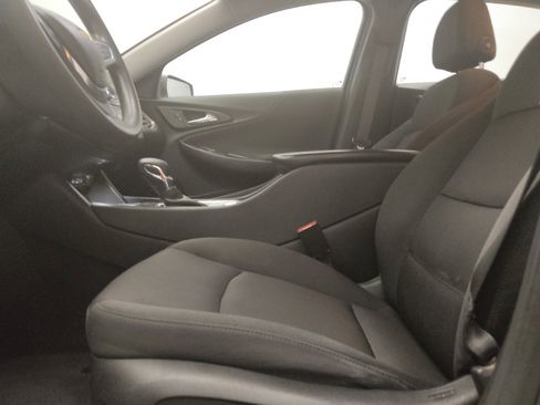 Used 2022 Chevrolet Malibu LT FWD image 17