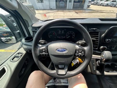 Used 2024 Ford Transit 250 Low Roof w/ Exterior Upgrade Package RWD image 18