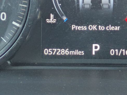 Used 2019 Land Rover Range Rover Evoque HSE image 11