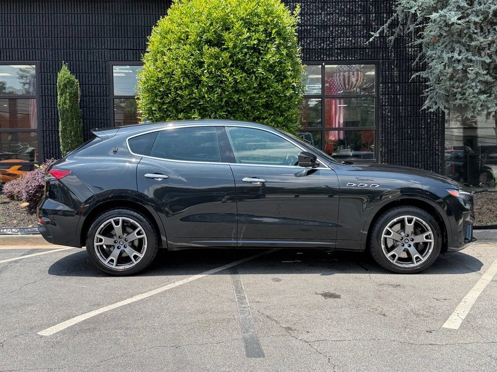 Used 2023 Maserati Levante Modena AWD/4WD image 21