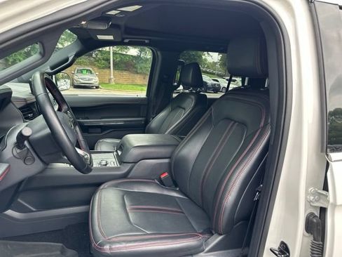 Used 2022 Ford Expedition Limited AWD/4WD image 12