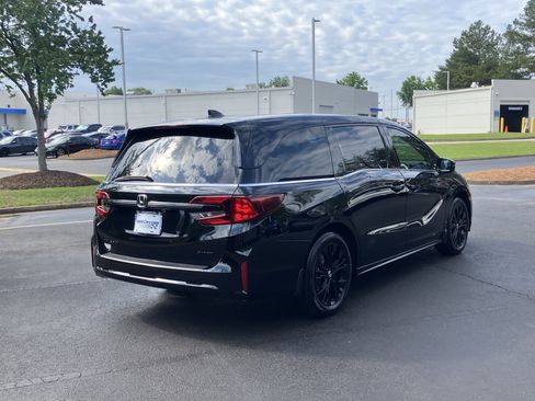 Used 2026 Honda Odyssey Sport-L image 10