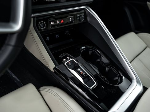 New 2025 Audi Q5 Premium Plus image 11