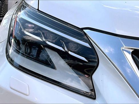 Used 2023 Lexus GX 460 Luxury w/ Sport Design Package image 28