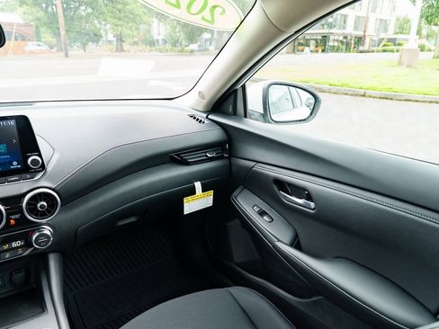 New 2025 Nissan Sentra SV w/ All-Weather Package image 9