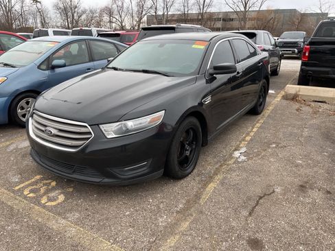 Used 2014 Ford Taurus SEL image 1
