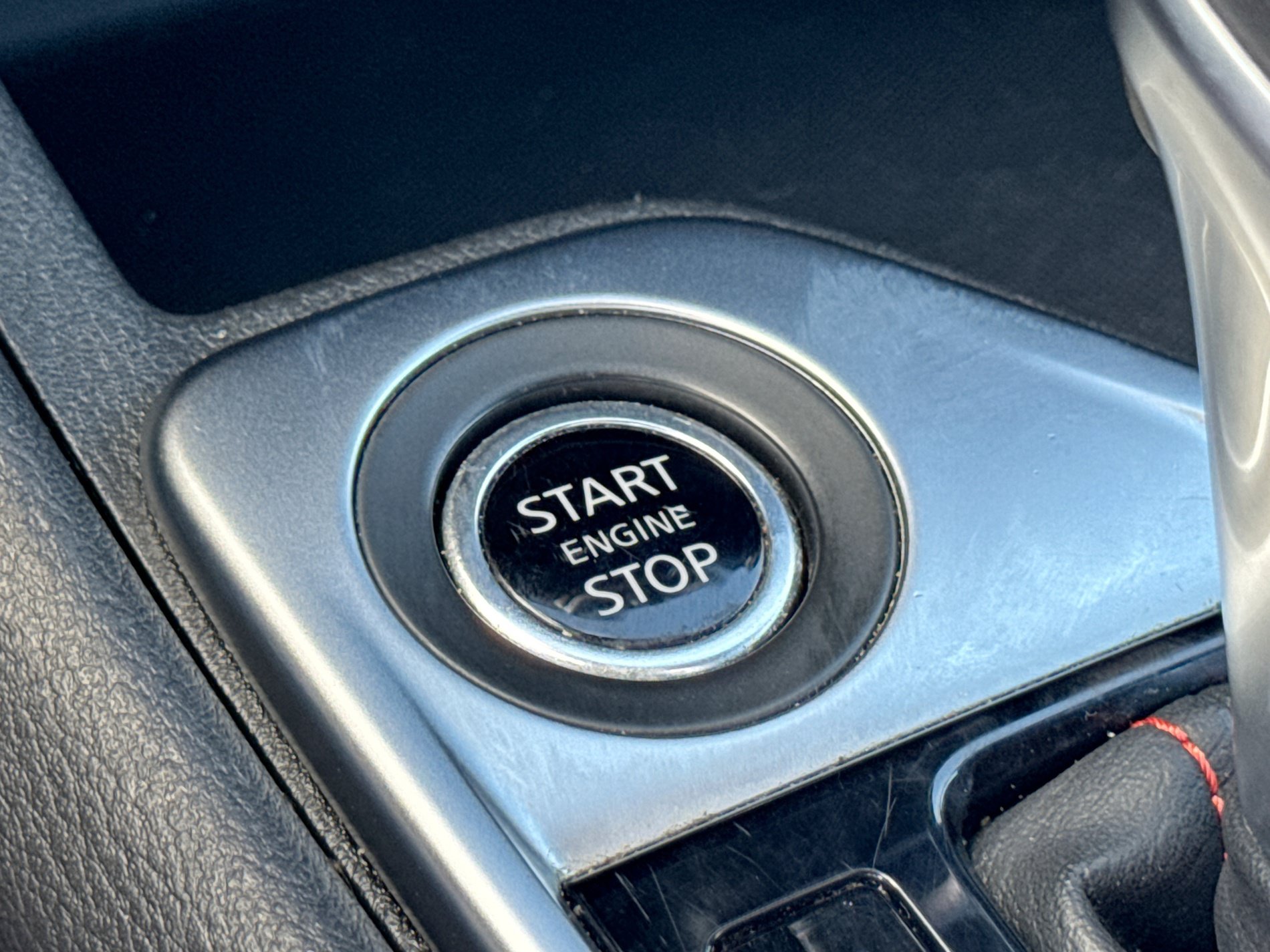 Certified 2025 Nissan Sentra SR FWD image 27