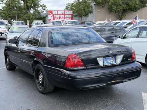 Used 2009 Ford Crown Victoria Police Interceptor image 3