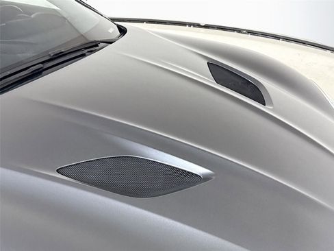 Used 2019 Aston Martin DBS Superleggera RWD image 32
