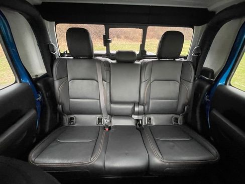 Used 2022 Jeep Gladiator Mojave w/ Cold Weather Group AWD/4WD image 17