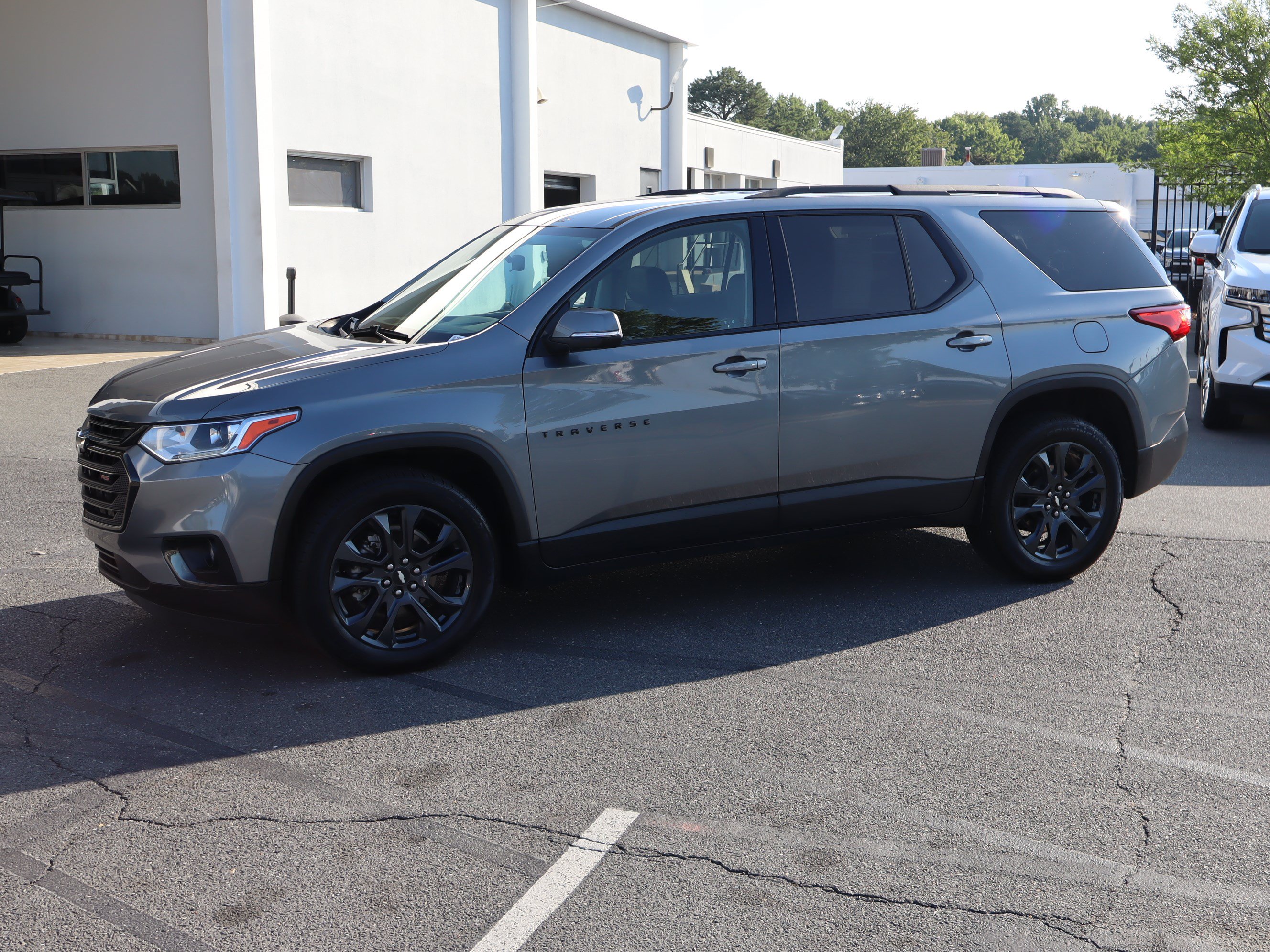Used 2021 Chevrolet Traverse RS FWD image 5