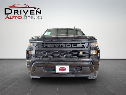 Used 2022 Chevrolet Silverado 1500 Custom image 8