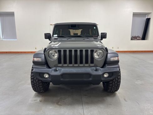 Used 2020 Jeep Wrangler Unlimited Sport S image 3