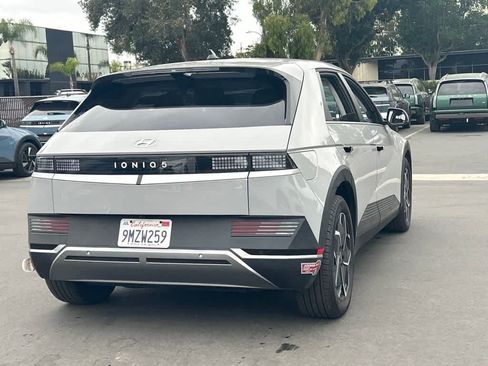 Used 2024 Hyundai Ioniq 5 SEL RWD image 4